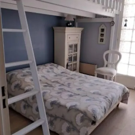 Peaceful With Pool And Stunning Views アパート イエール