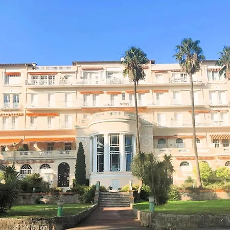 Peaceful With Pool And Stunning Views Appartamento Hyères