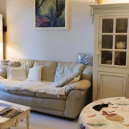 Peaceful With Pool And Stunning Views Appartamento Hyères