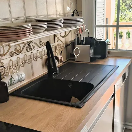 Paisible Avec Piscine Et Vue Imprenable Appartement Hyères